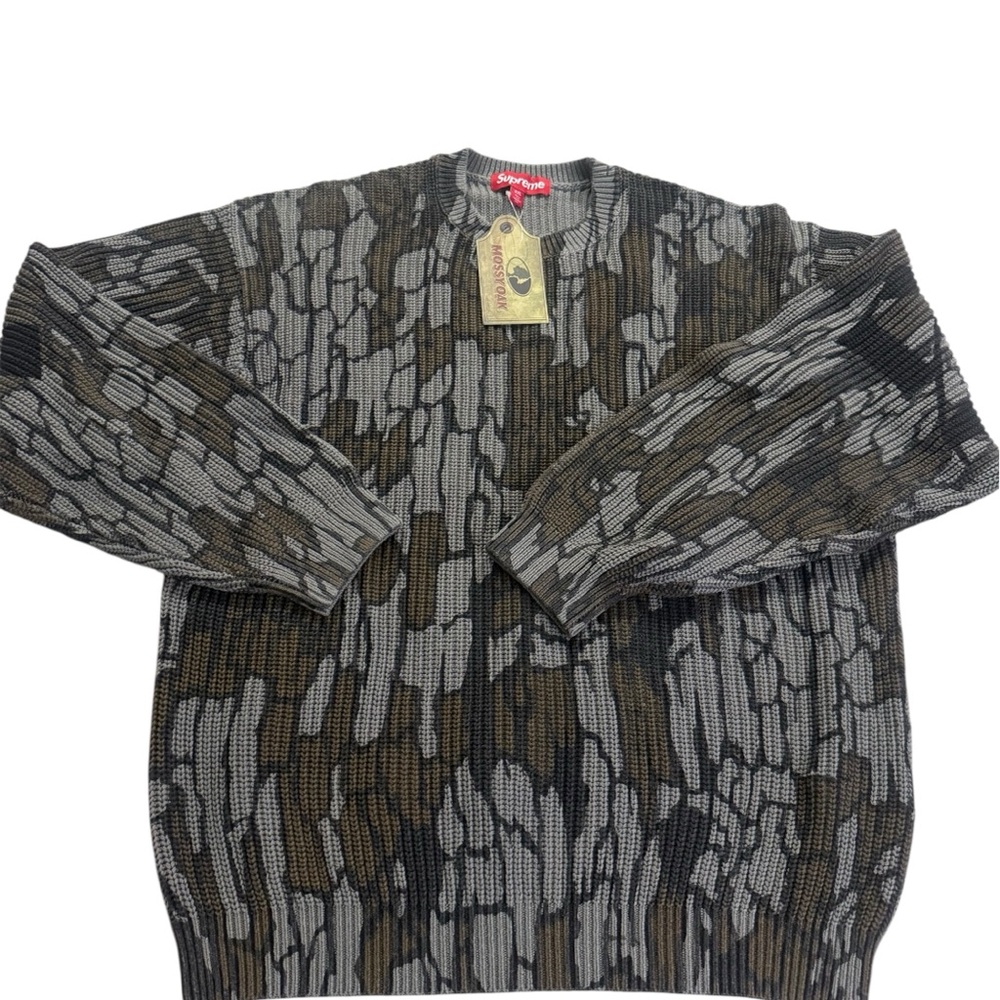 Supreme Two-Tone Gray Ribbed Crewneck Sweater OLD ENGLISH